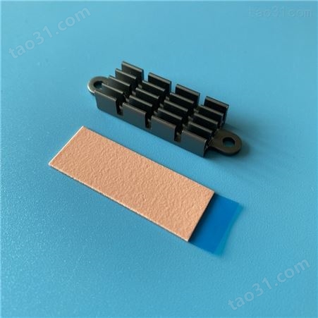0.76mm高压缩率柔软性好低应力导热硅胶垫片散热胶片