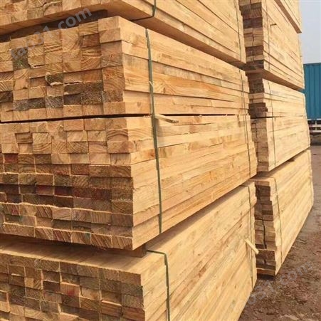 呈果建筑模板方木批发4米辐射松建筑方木价格实惠厂家直供