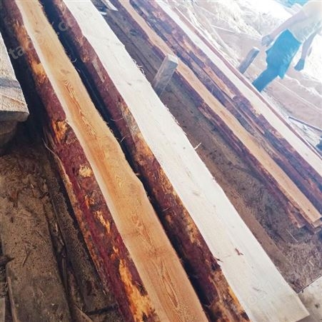 呈果厂家直供进口工程建筑木方精品工地建筑方木