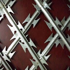 安平焊接刀片刺网 菱形篱笆墙焊接刀片刺网 润宁实体加工定制
